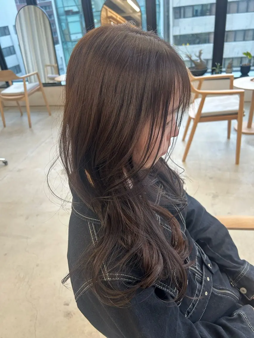 ロング カラー ヘアカラー トリートメント SiLO Yukinaのヘアスタイル