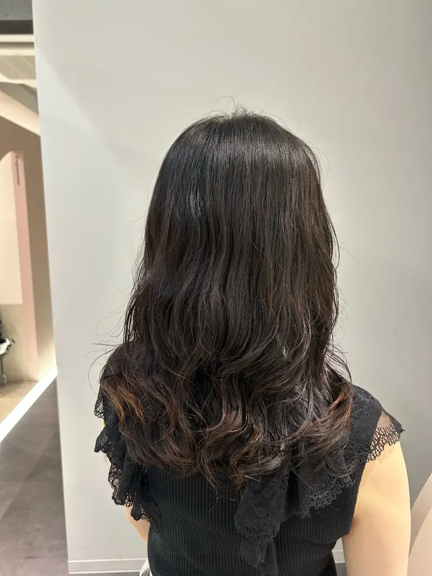 セミロング パーマ セミロングパーマ カット パーマ トリートメント ヘアセット 髪質改善縮毛矯正,ブ リーチ縮毛矯正KEIのヘアスタイル