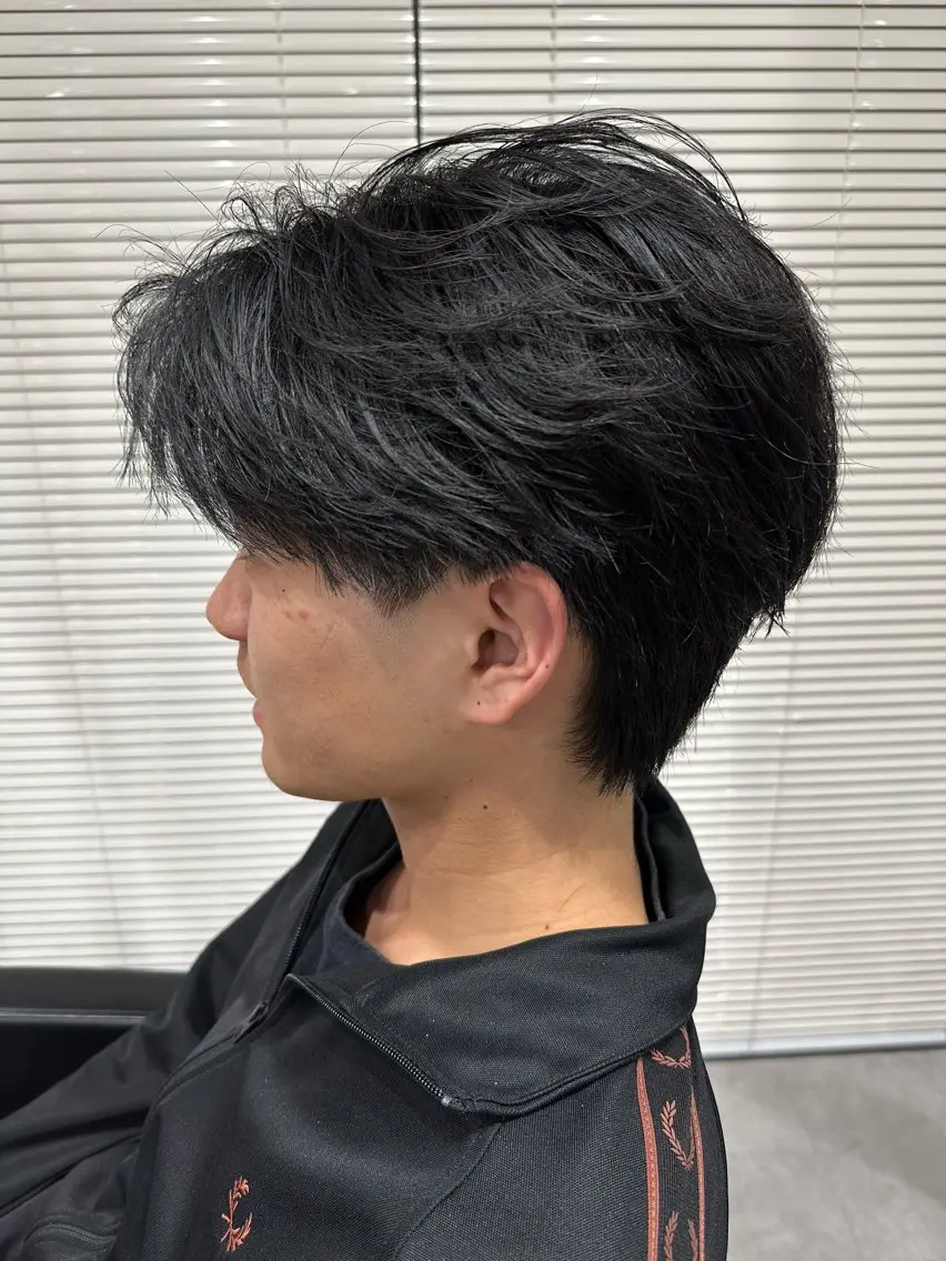 ショート パーマ メンズ フェザーパーマ メンズパーマ カット パーマ ユウ🪄 パーマ指名No1のヘアスタイル
