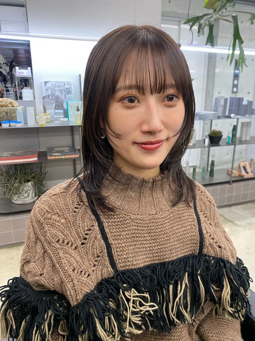 ミディアム カラー ウルフカット カット ヘアカラー トリートメント 似合わせカット レイヤー/ボブのヘアスタイル