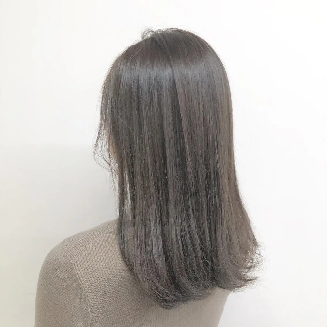 ミディアム カラー 爆美女製造機 レイヤーのプロのヘアスタイル