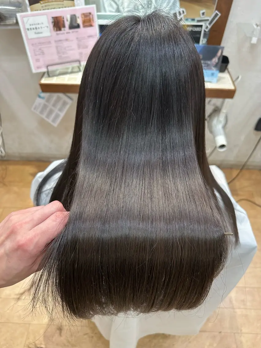 カラー ヘアカラー トリートメント 艶髪クリエイター🪽 秋田 聖也のヘアスタイル