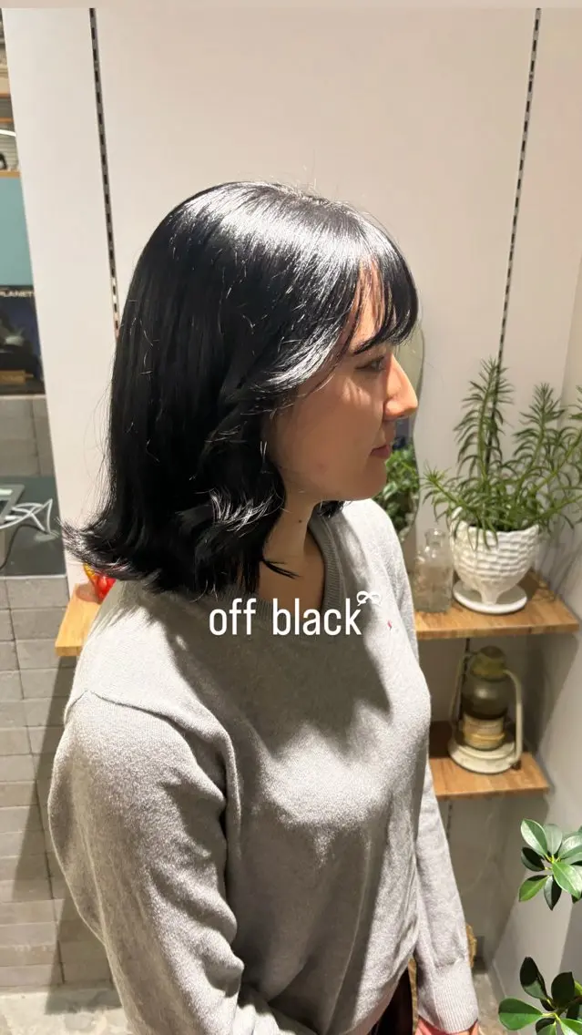 ミディアム カラー ブリーチ cipre 萌乃のヘアスタイル