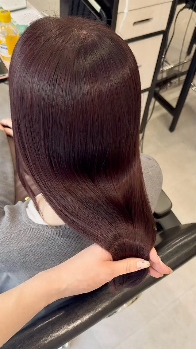 セミロング カラー ブリーチ ブリーチなしカラー ピンクカラー カット ヘアカラー トリートメント Mikuレイヤー /高発色カラーのヘアスタイル