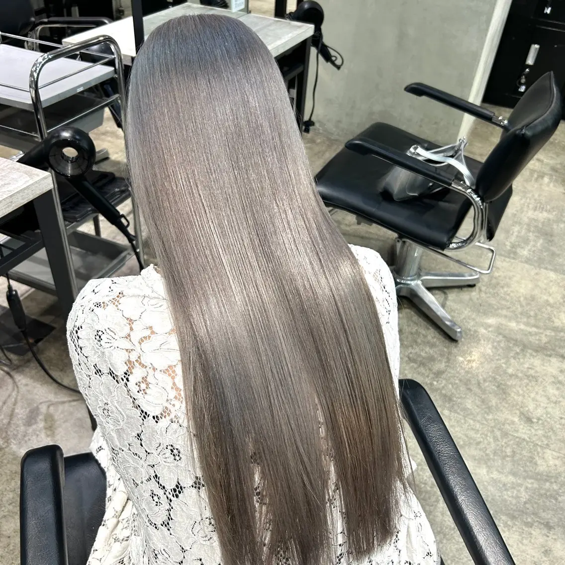 ⭐️ハイトーンにしたい方⭐️2ブリーチダブルカラー+トリートメントの写真