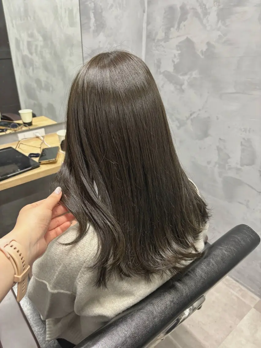 セミロング カラー ヘアアレンジ オリーブカラー オレンジ カット ヘアカラー トリートメント 🌷大澤ゆい🌷 stylistのヘアスタイル