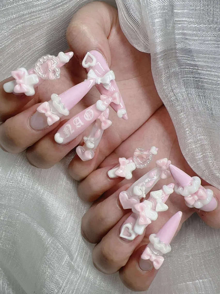 ネイル 長さ出し グラデーション 卒業式 キラキラネイル マグネットネイル ハンドネイル Lee Nailsのネイルデザイン