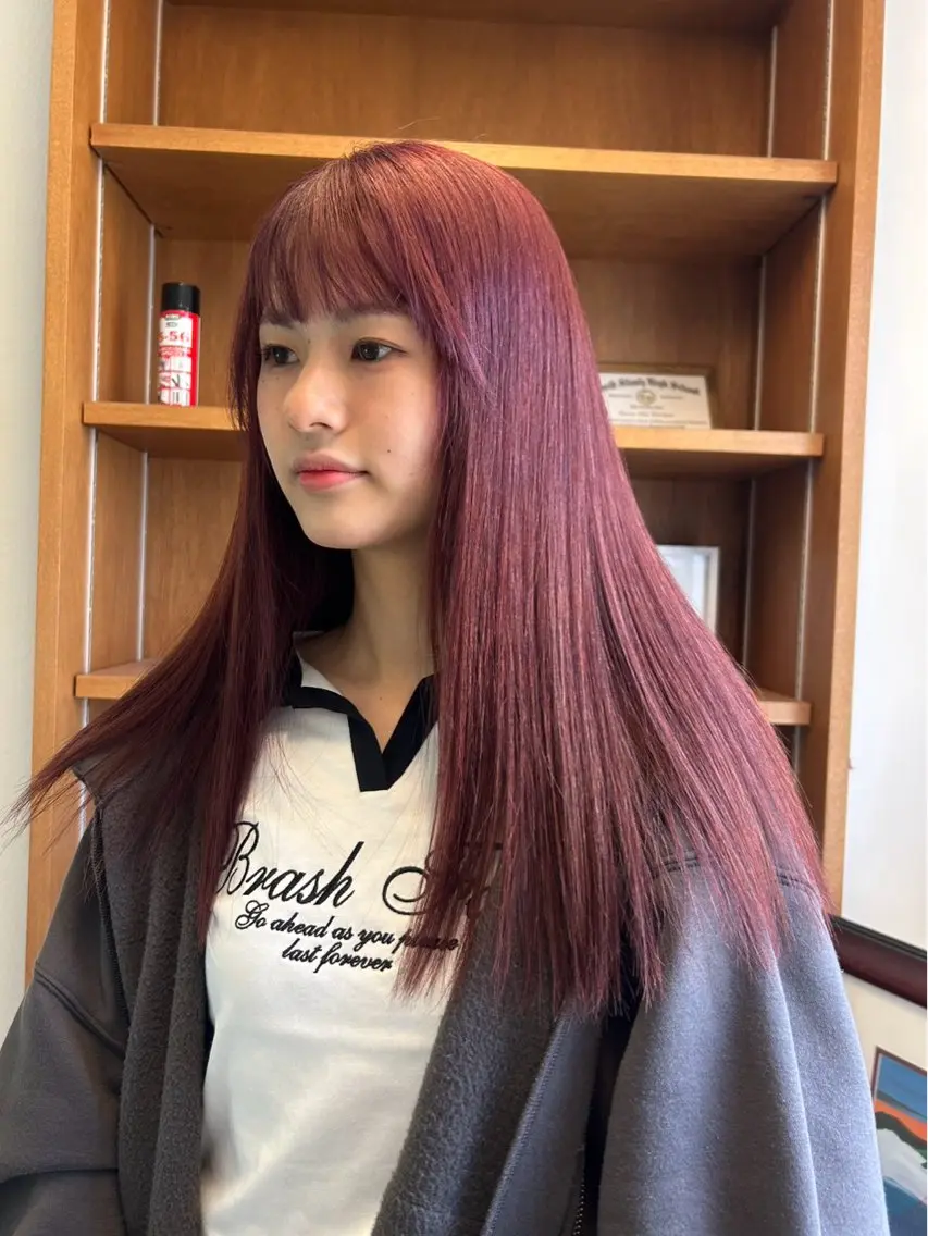 カラー ROUIS ホノカのヘアスタイル