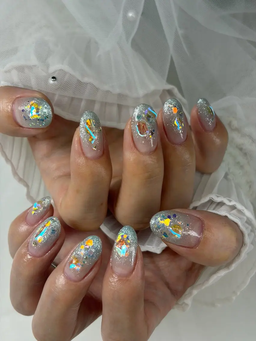 ネイル グラデーション キラキラネイル 夏ネイル ハンドネイル iro+ nailのネイルデザイン