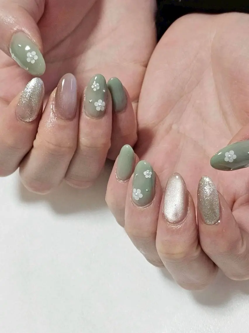 ネイル オーロラネイル 桜ネイル フラワーネイル フットネイル フレンチネイル ハンドネイル kiki nail たまプラーザのネイルデザイン