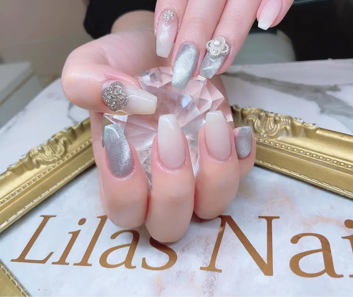 ネイル ブルー ジェルネイル ハードジェル キラキラネイル ロングネイル Lilas Nailのネイルデザイン