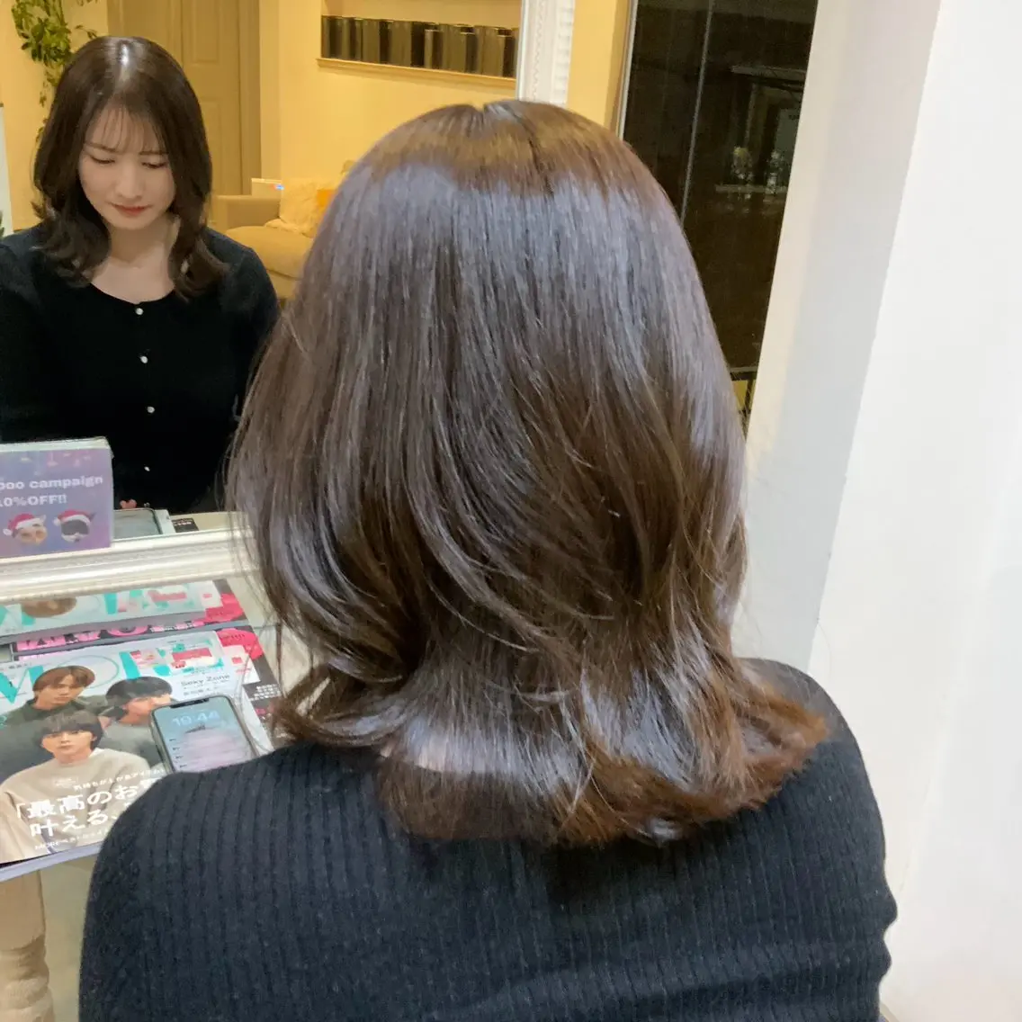 セミロング カラー yadori tomoyoのヘアスタイル
