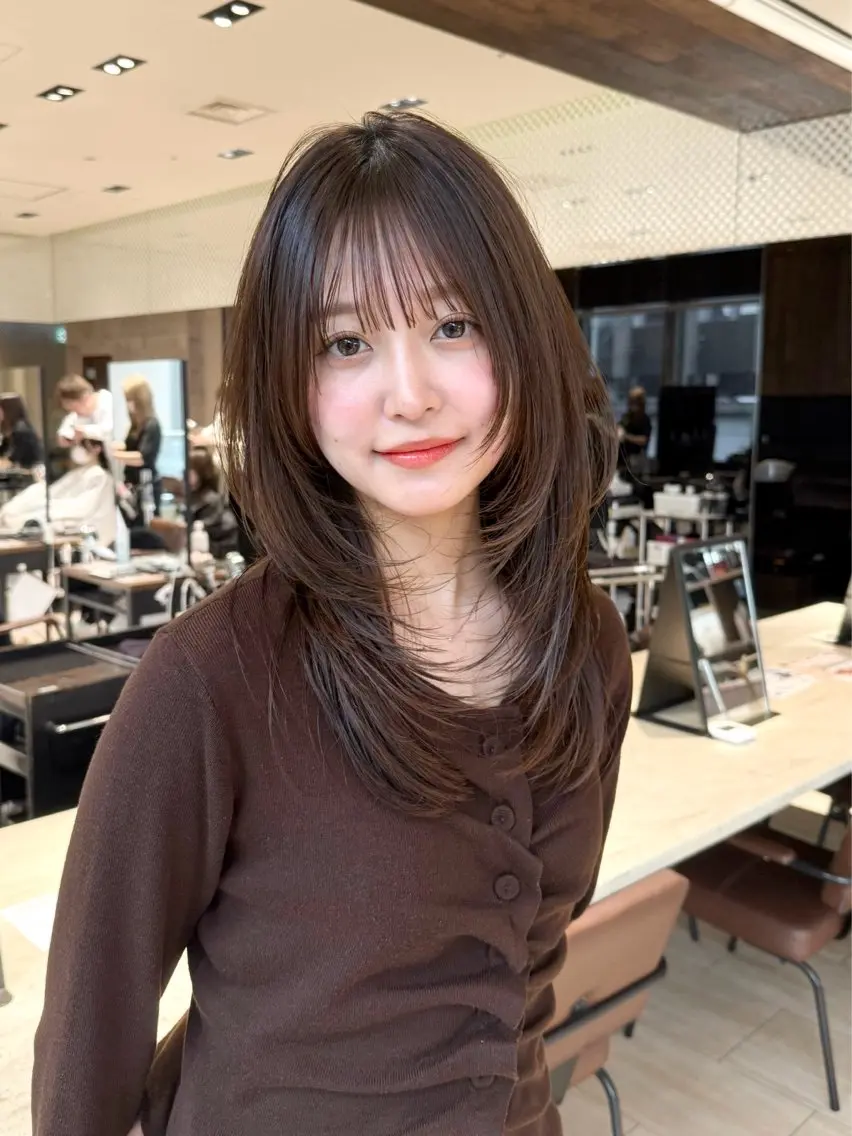 ミディアム カット ヘアカラー トリートメント レイヤー/顔周り カット/松岡 祥利のヘアスタイル