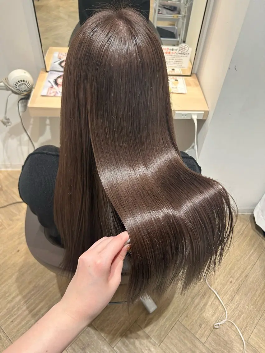ロング カラー カット ヘアカラー トリートメント 砂野 真璃奈のヘアスタイル