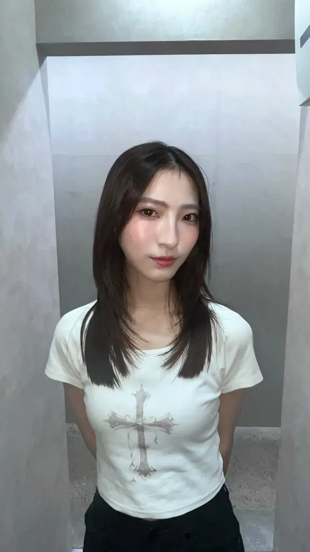 ロング ヘアアレンジ 💙まの/ 透明感カラー💙のヘアスタイル
