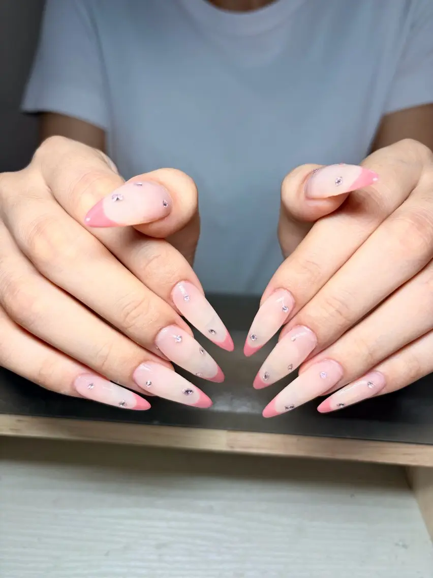 ネイル I pinknail 韓国風·持ち込み専門のネイルデザイン