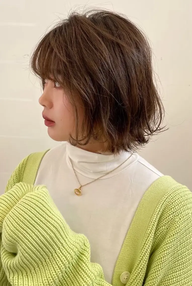 ショート ボブレイヤー アッシュ アッシュブラウン ボブ レイヤーカット GRANDEUR natsukiのヘアスタイル