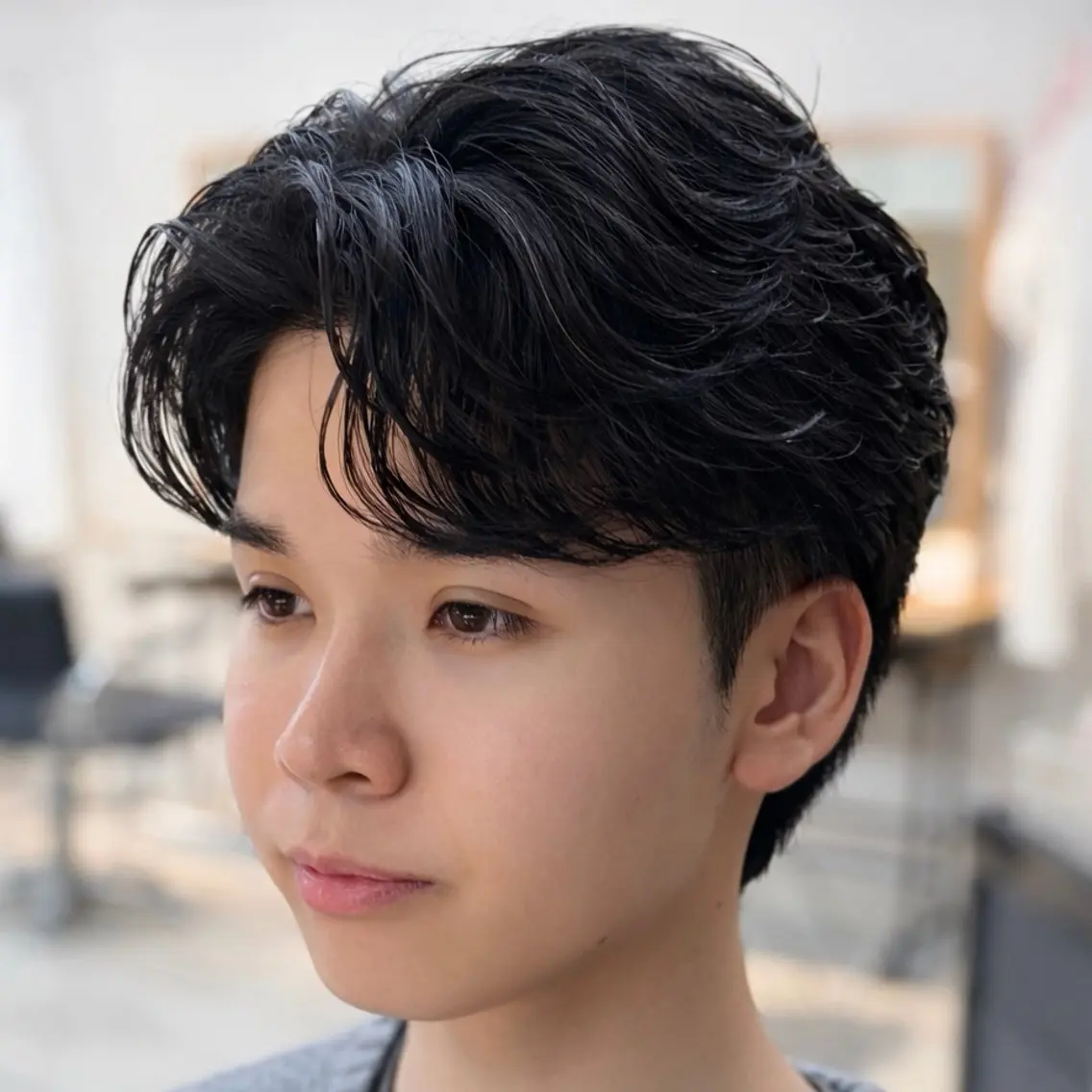 パーマ メンズ センターパート フェザーパーマ メンズパーマ ニュアンスパーマ カット パーマ 男の理想を叶える🔥 メンズパーマ特化|関のヘアスタイル
