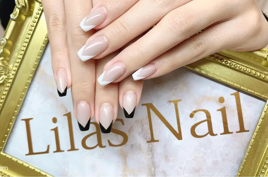 ネイル フレンチネイル ハート ニュアンスネイル スクエアネイル Lilas Nailのネイルデザイン