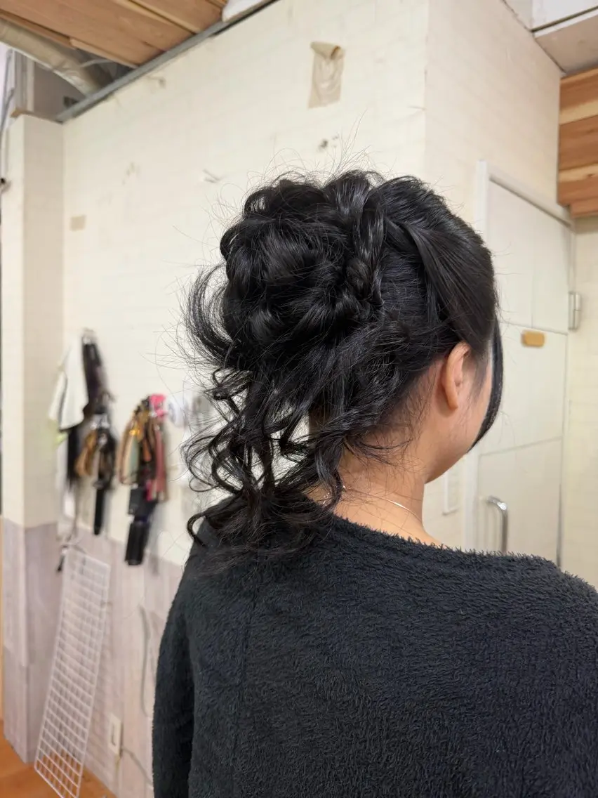 ヘアアレンジ ヘアセット 川本 葵のヘアスタイル