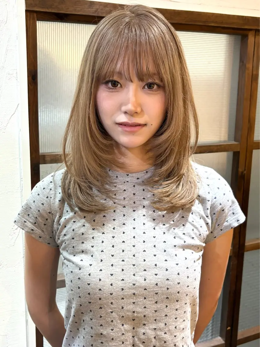 セミロング ヘアカラー Miyazaki Minoriのヘアスタイル