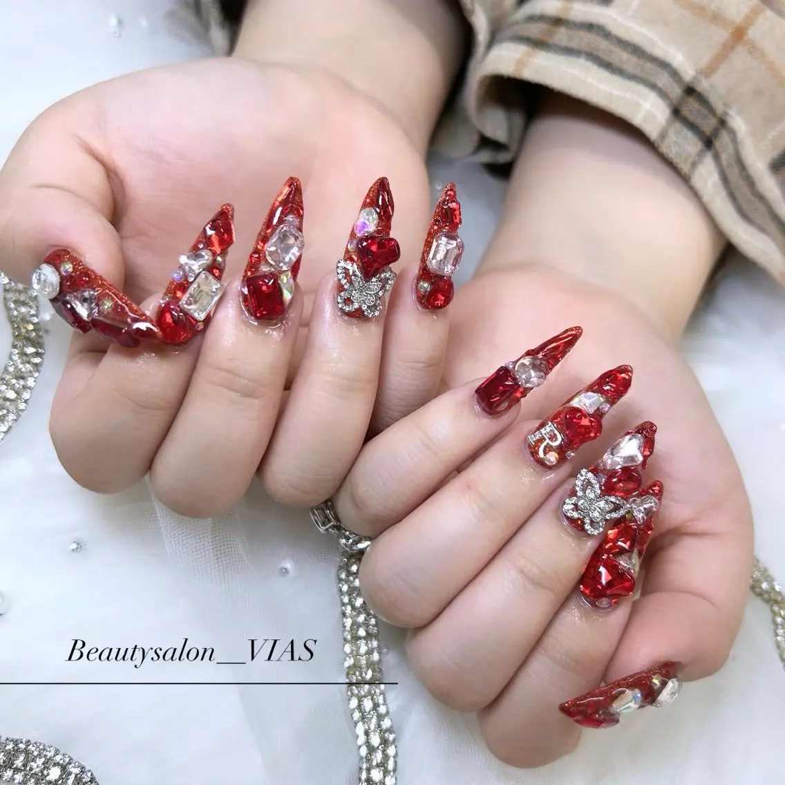 ネイル ハンドネイル VIAS 〜EYE&NAIL〜のマツエク・マツパデザイン