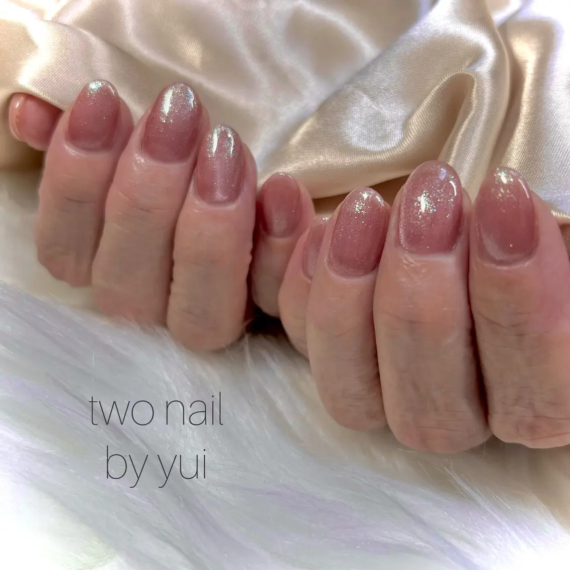 ネイル オーロラネイル ブラウン キラキラネイル マグネットネイル ネイルチップ ハンドネイル two nailのネイルデザイン