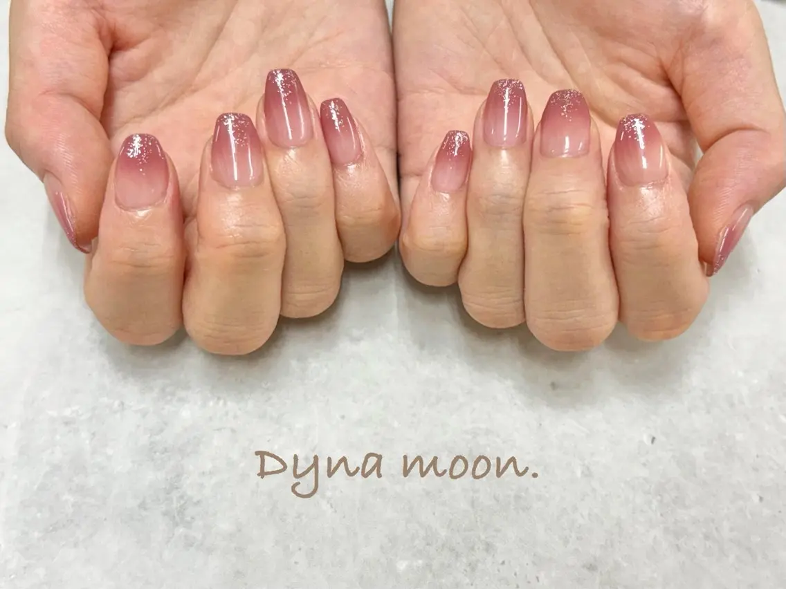 ネイル グラデーション ラメ(グリッター) ハンドネイル Dyna moon. yukihaのネイルデザイン