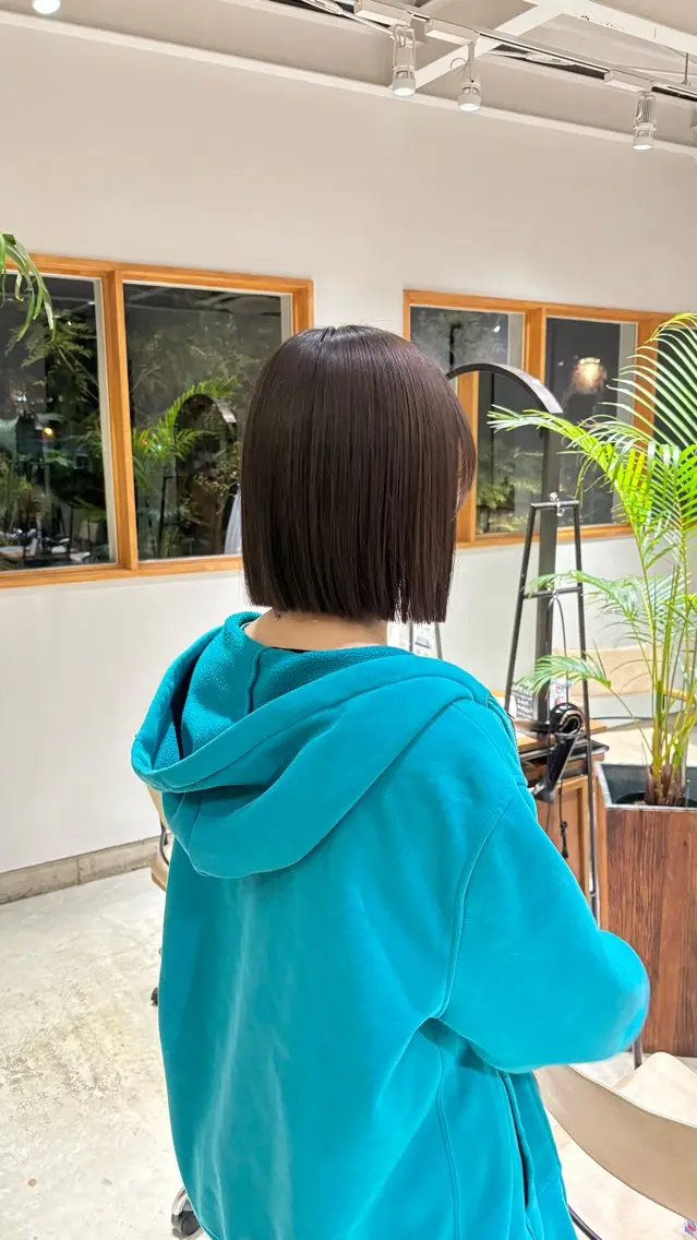 ミディアム カラー 切りっぱなしボブ ボブ パライソ南公園店 神津 由依のヘアスタイル