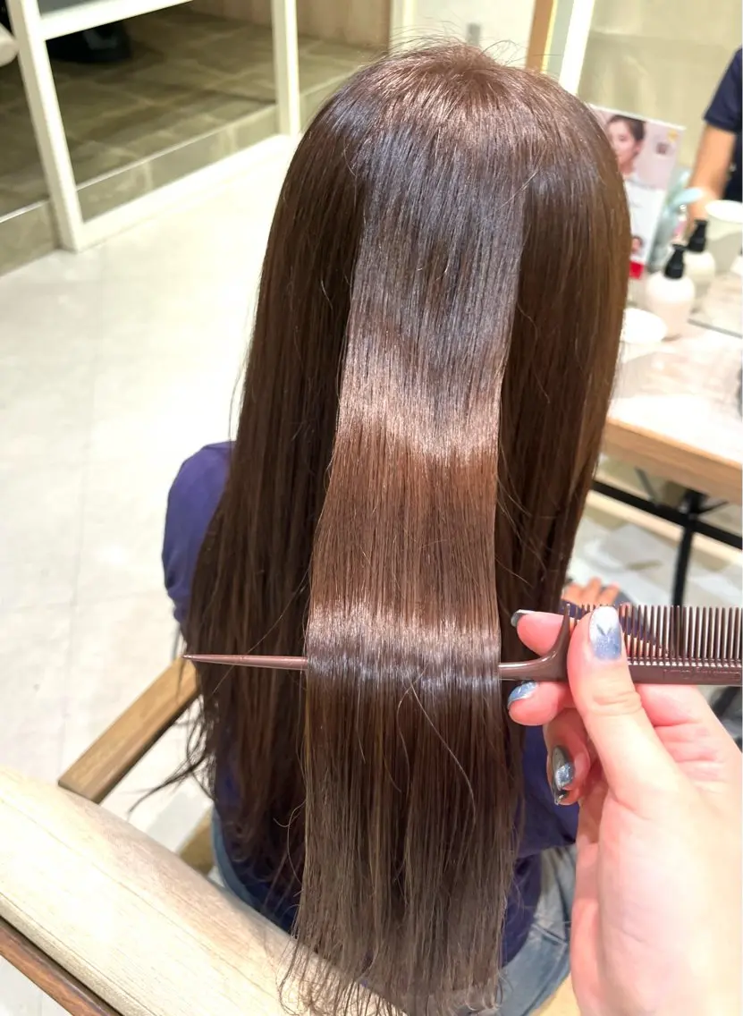 ロング カラー ヘアカラー トリートメント 中山 結愛のヘアスタイル