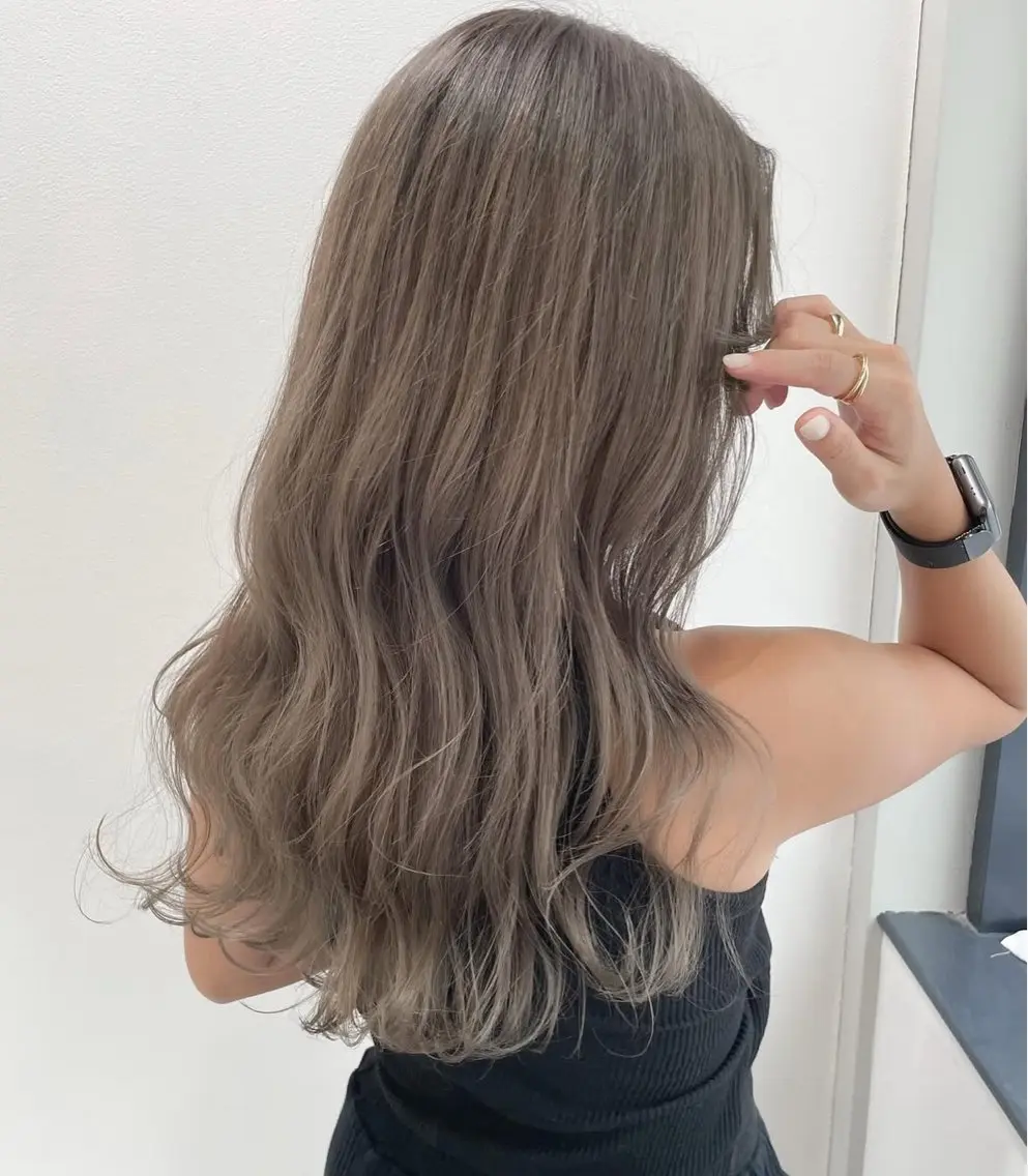 ロング カラー ヘアカラー 梅田🩵/透明感 花音のヘアスタイル