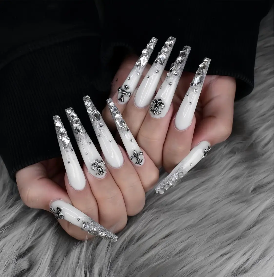 ネイル アートネイル フレンチネイル ジェルネイル 韓国ネイル ミラーネイル Rin Nail 新大久保店のネイルデザイン