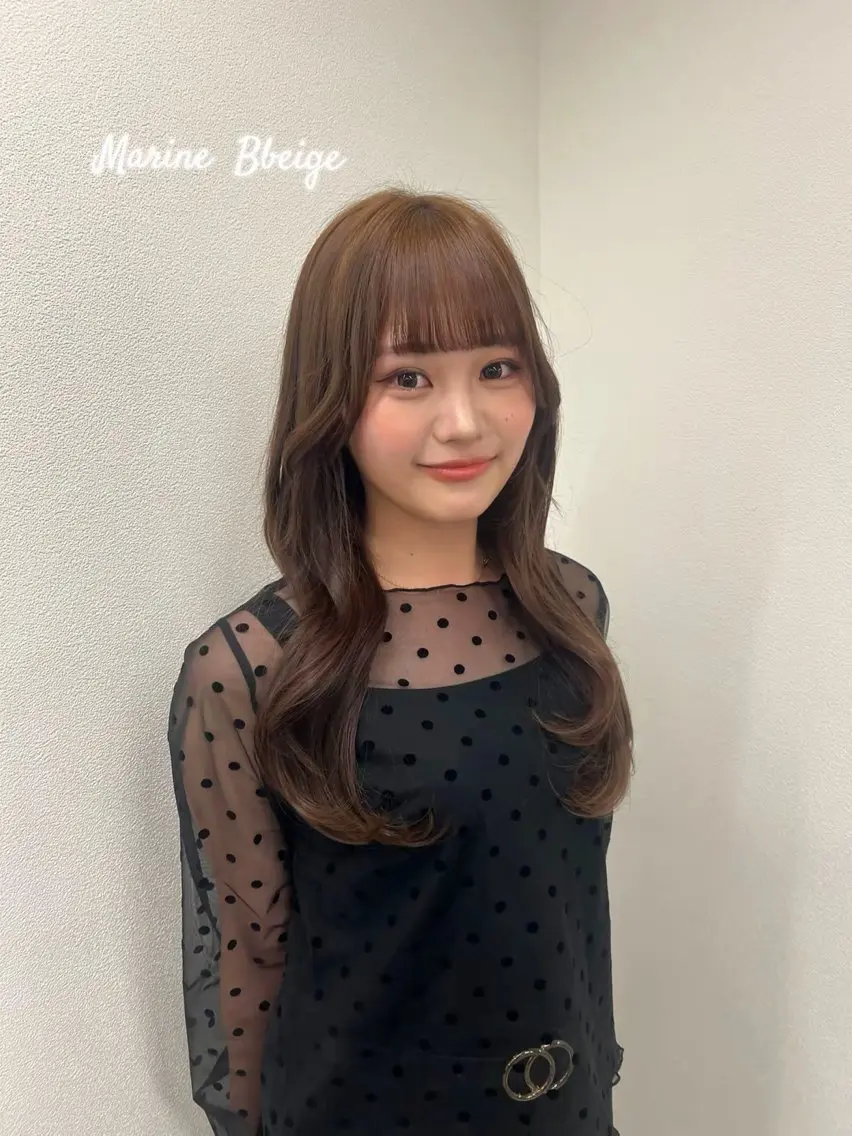 ロング Natsumi / 透明感艶カラーのヘアスタイル