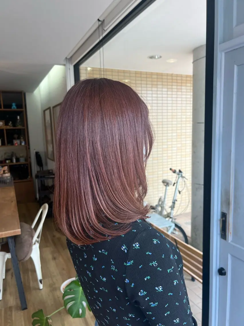 ミディアム ピンクブラウン 堀 望美のヘアスタイル