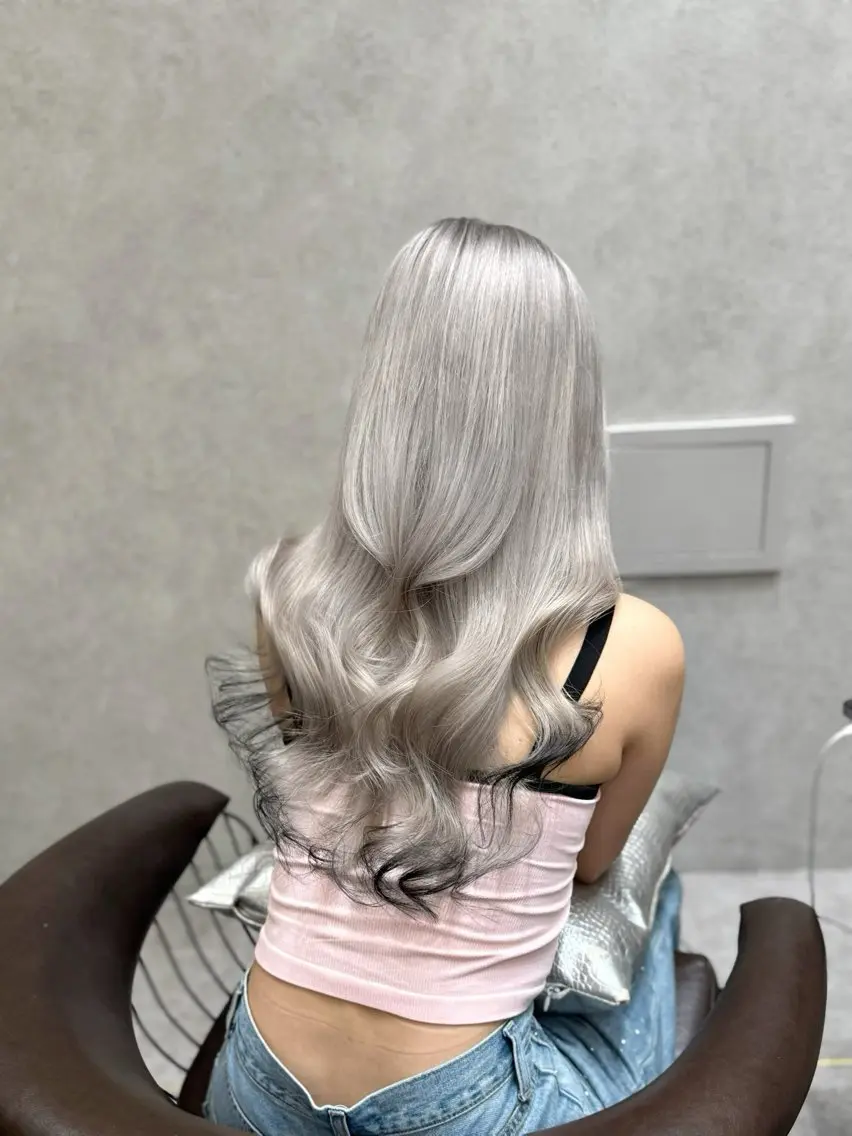 ロング 縮毛矯正 ヘアカラー 璃 音のヘアスタイル