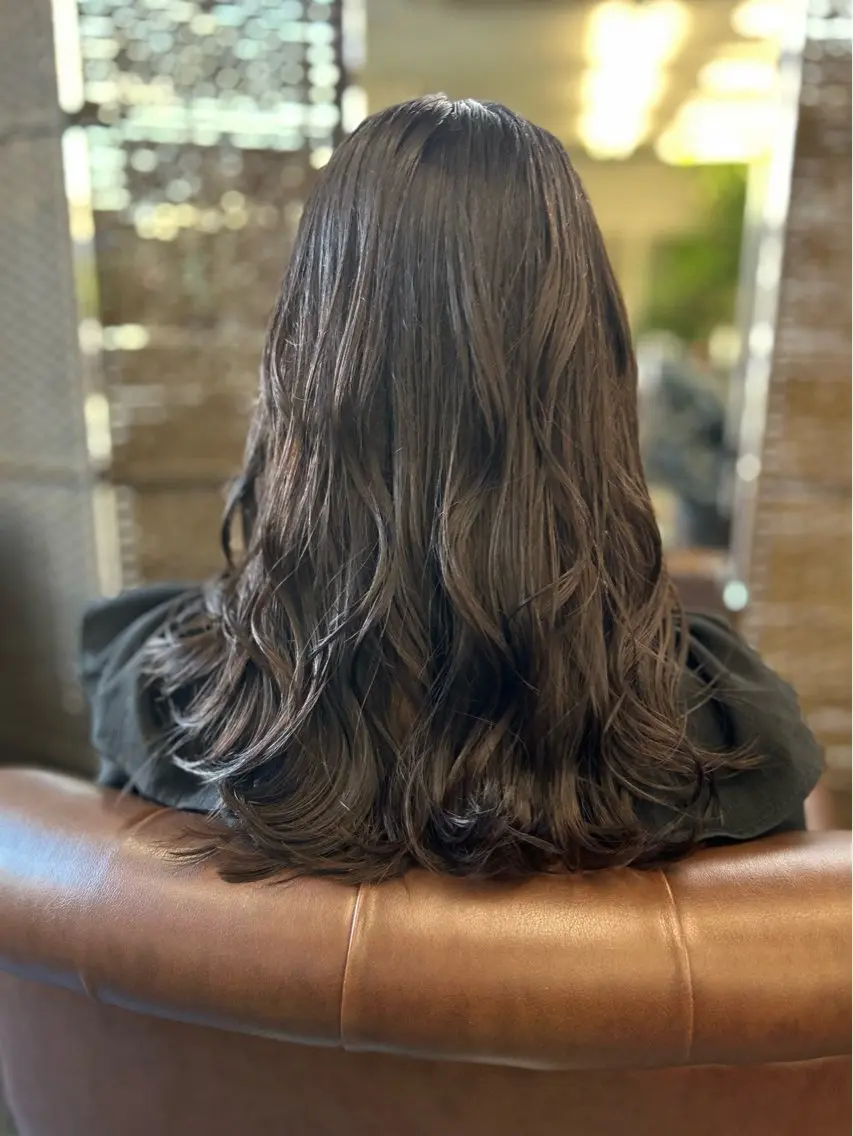 セミロング カラー ブラウンカラー カット ヘアカラー トリートメント 沢田 瞳のヘアスタイル