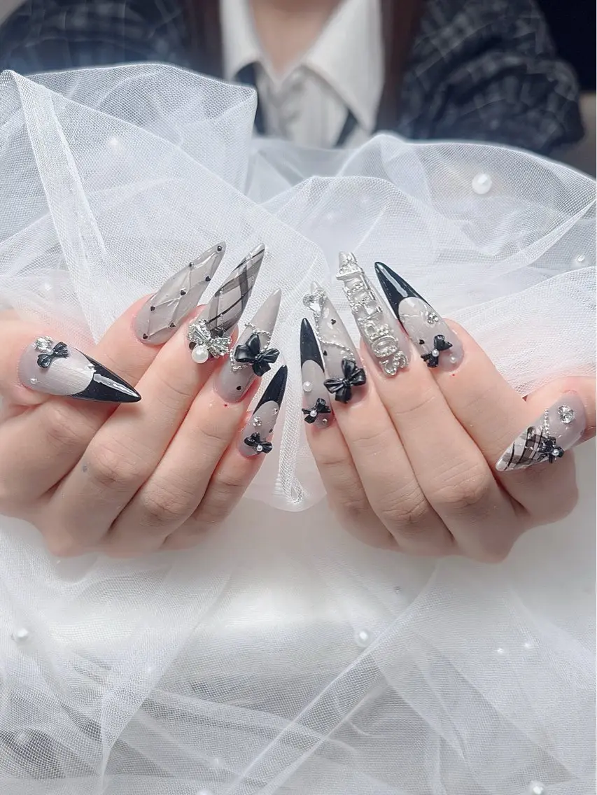 ネイル アートネイル 韓国ネイル 持ち込み ワンホンネイル ハンドネイル Lenie Nail Salonのネイルデザイン