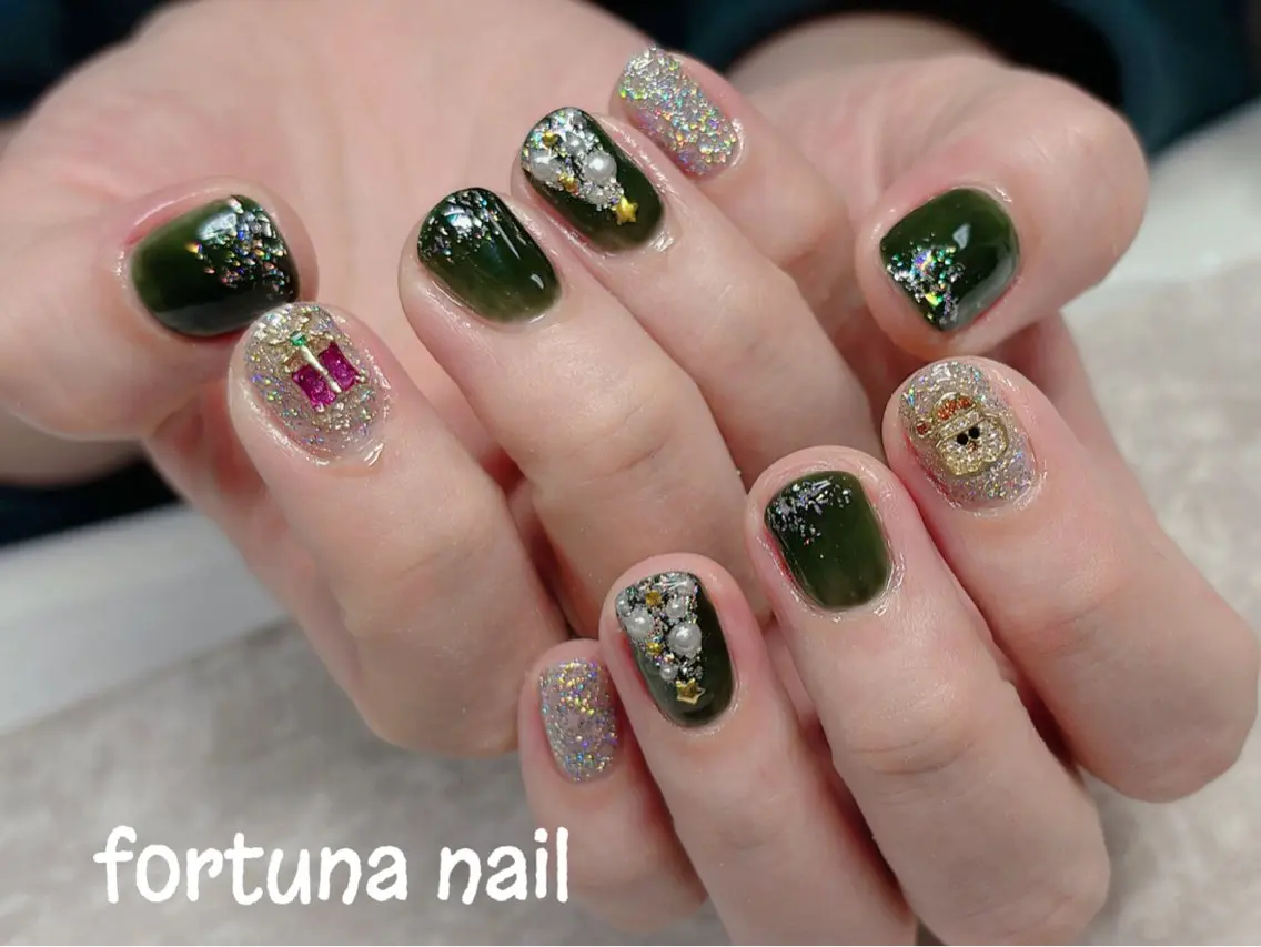 ネイル 冬ネイル クリスマス Nail •Head スパFortunaのネイルデザイン