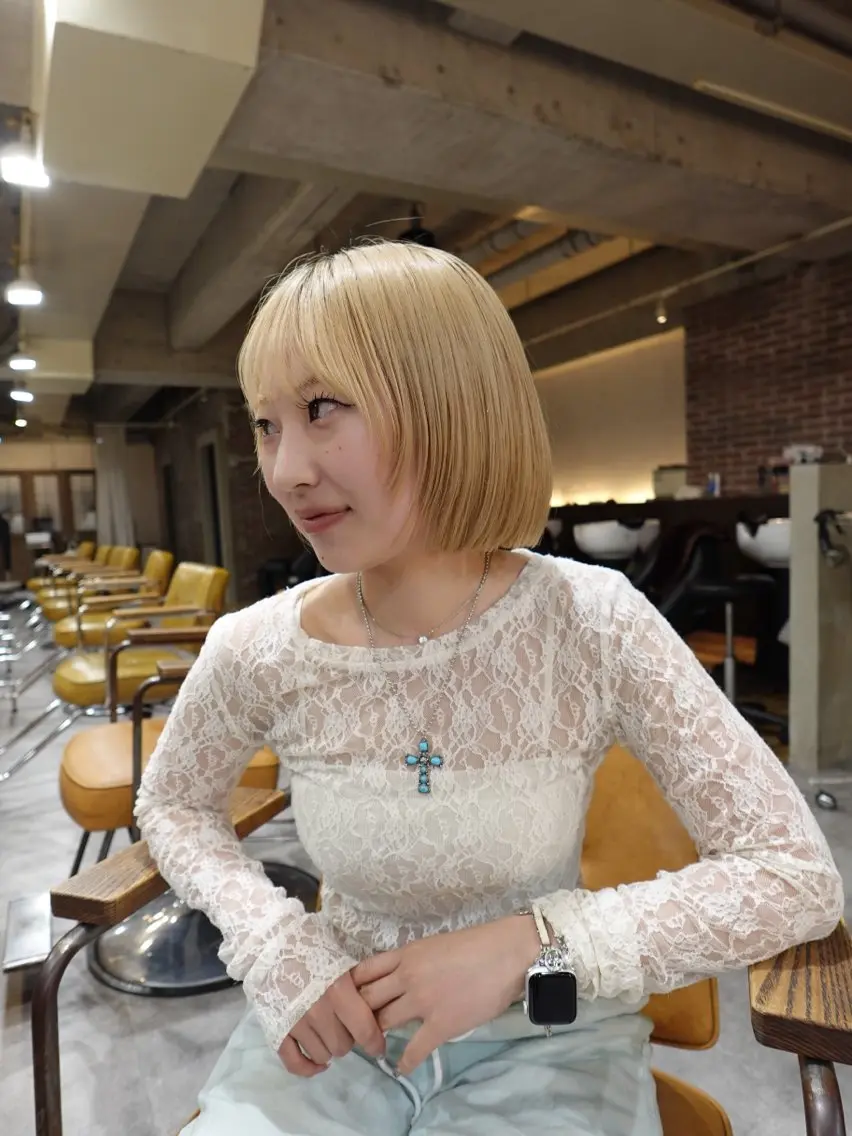 ショート カット ヘアカラー トリートメント 韓国風レイヤー× くびれヘア艶髪のヘアスタイル