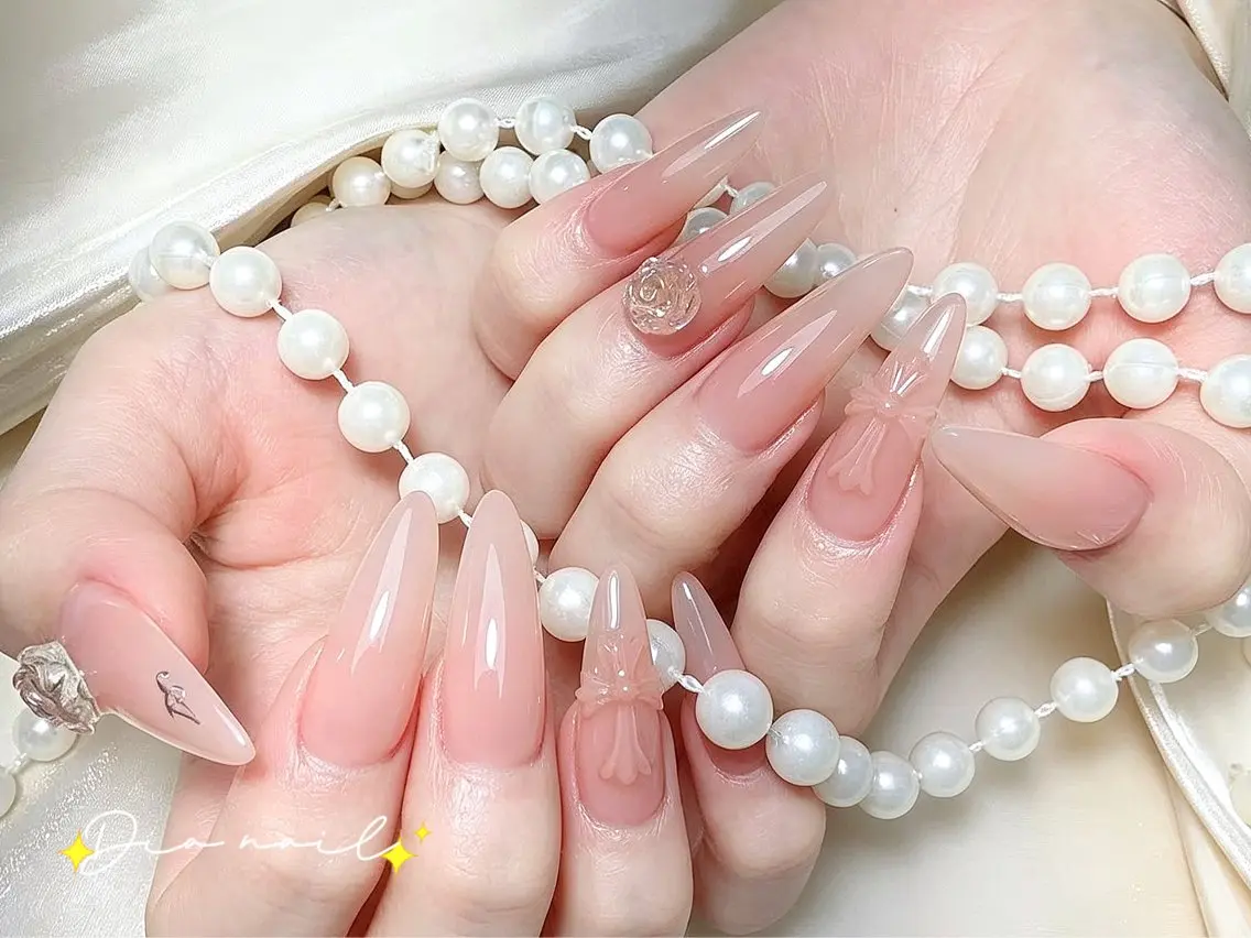 ネイル 韓国ネイル マグネットネイル ニュアンスネイル 夏ネイル ワンホンネイル ハンドネイル Di'a nail ネイルサロンのネイルデザイン