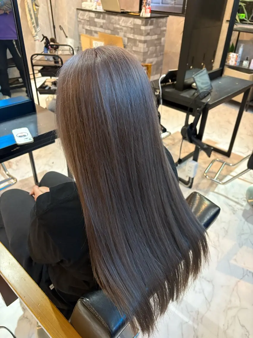 カラー ブリーチ ヘアカラー Lilith あかりのヘアスタイル