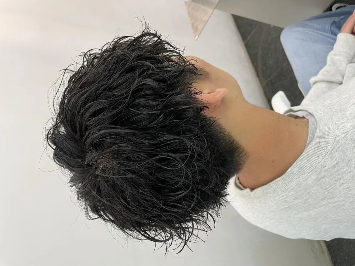ショート パーマ メンズ カット パーマ 💇🏻‍♂️パーマ ニキ✨本田龍斗のヘアスタイル