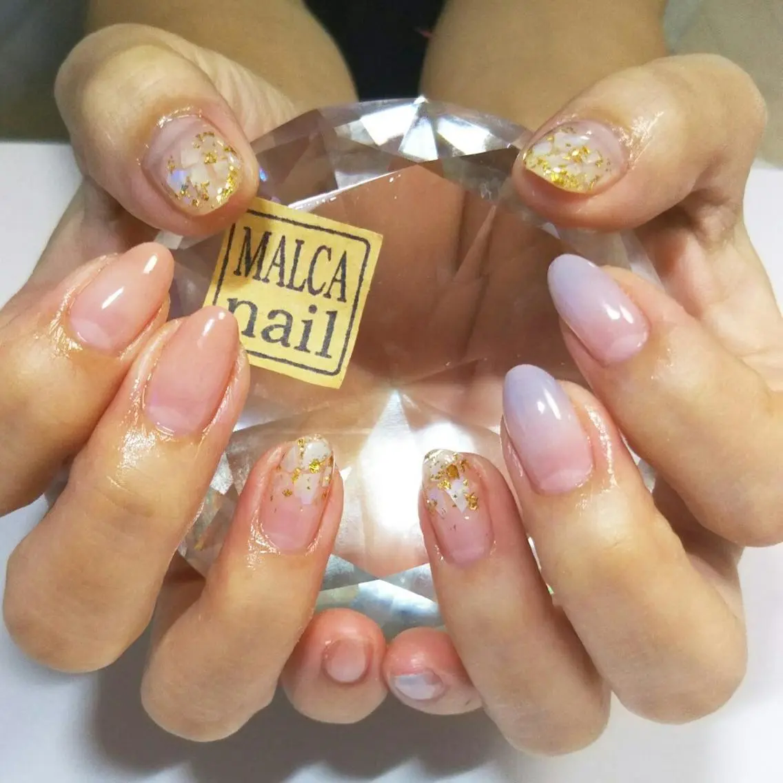 セミロング ヘアアレンジ パーマ ネイル キッズ マツエク・マツパ 荒木 莉奈のネイルデザイン