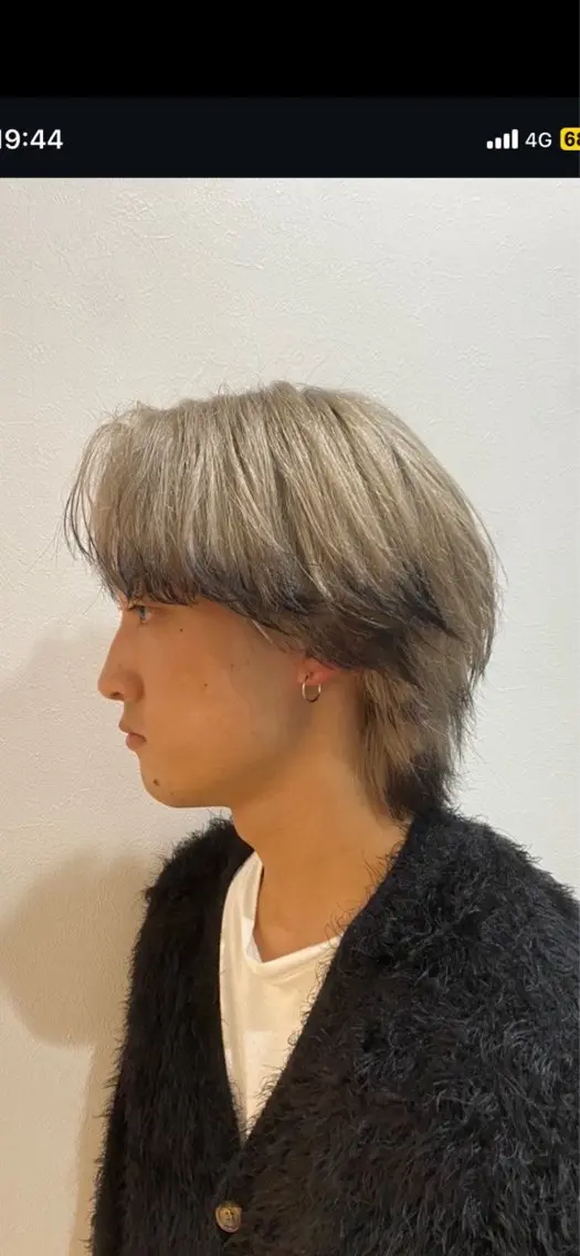 ミディアム カラー メンズ メンズブリーチ センターパート メンズウルフカット ブリーチ ウルフカット ヘアカラー 田澤 史悠  平日限定のヘアスタイル