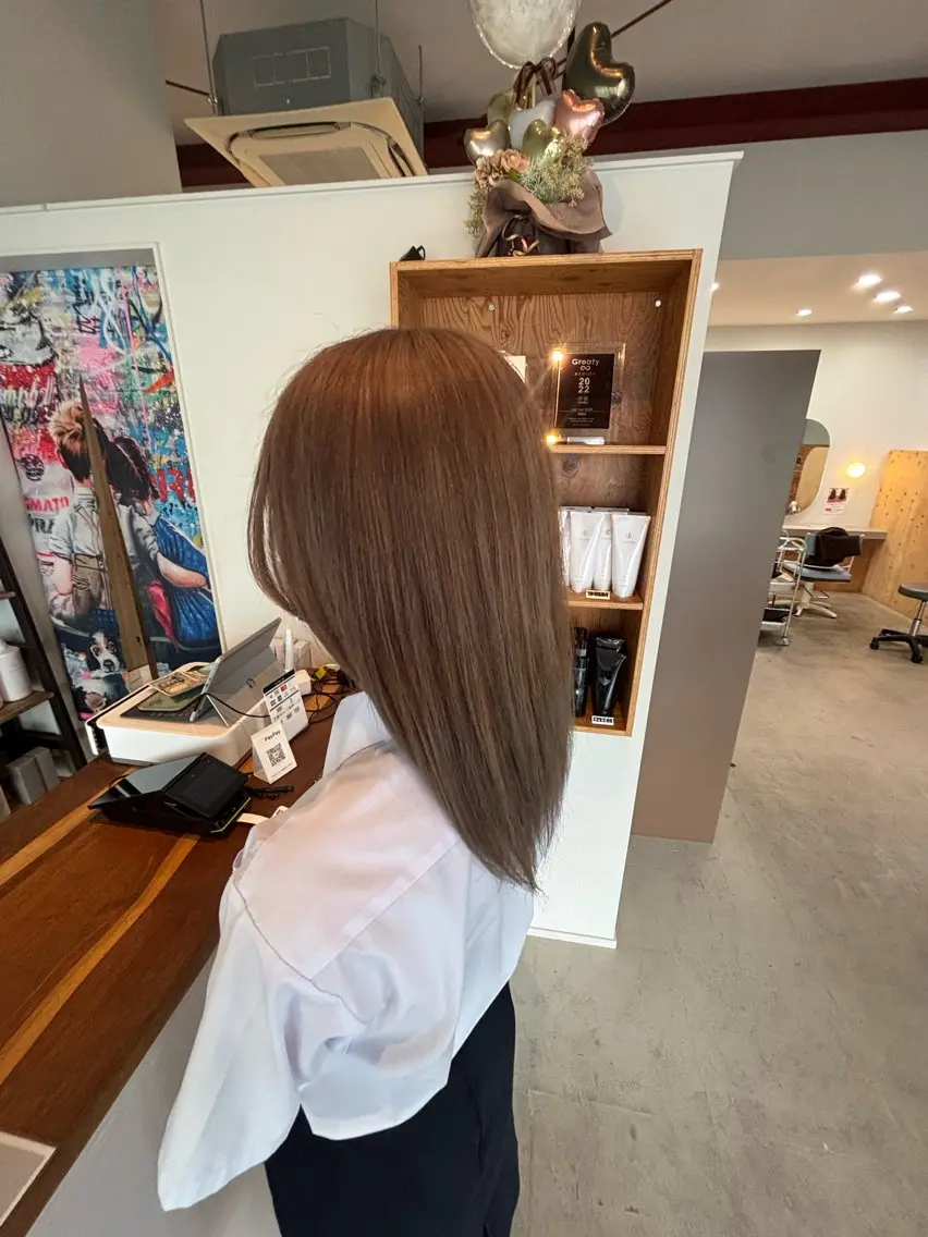ミディアム ヘアカラー 西川 璃乃朱のヘアスタイル