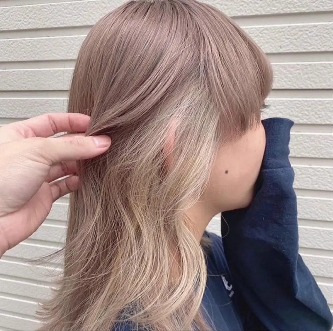 ミディアム カラー ショートボブ ブリーチ ケアブリーチ デザインカラー ダブルカラー ヘアカラー トリートメント ハイトーンイヤ リングカラー清水隆央のヘアスタイル