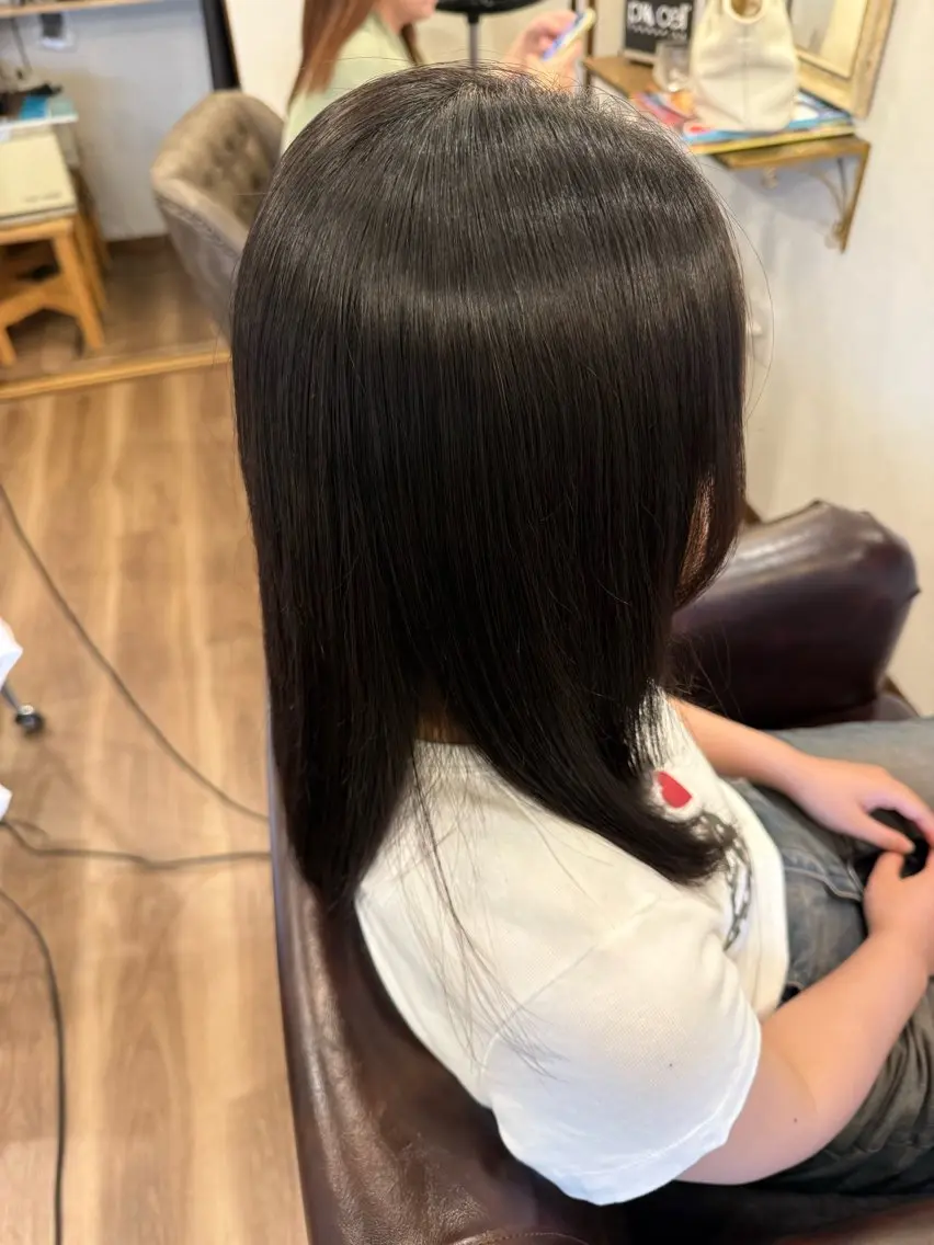 セミロング 森川 美保のヘアスタイル