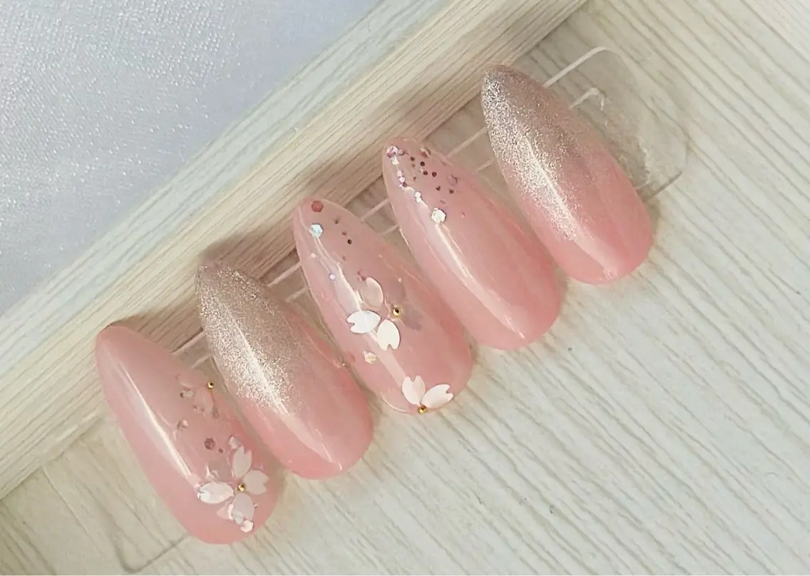 ネイル 春ネイル nailsalon oluoluのネイルデザイン