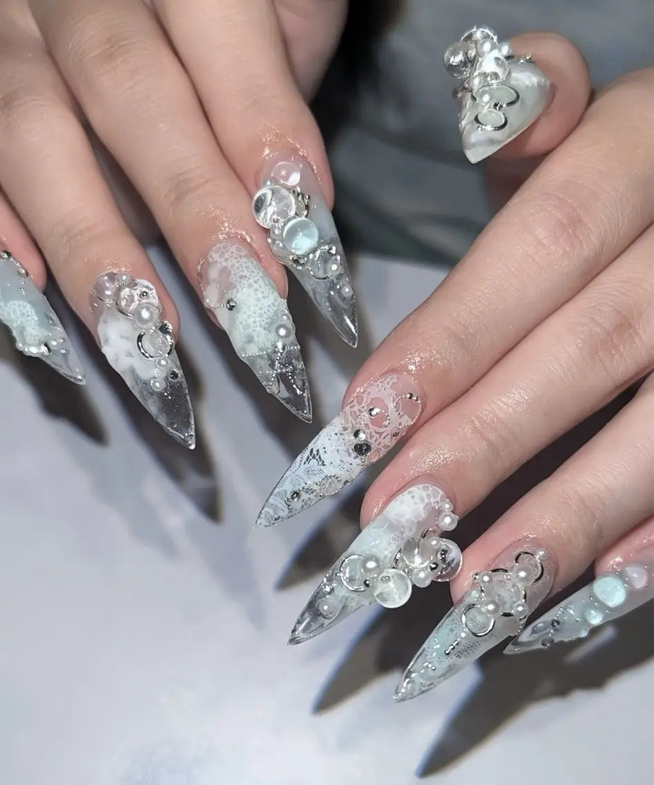ネイル オーロラネイル チークネイル 桜ネイル クリアネイル ドット ハンドネイル Rin Nail Shinokuboのネイルデザイン