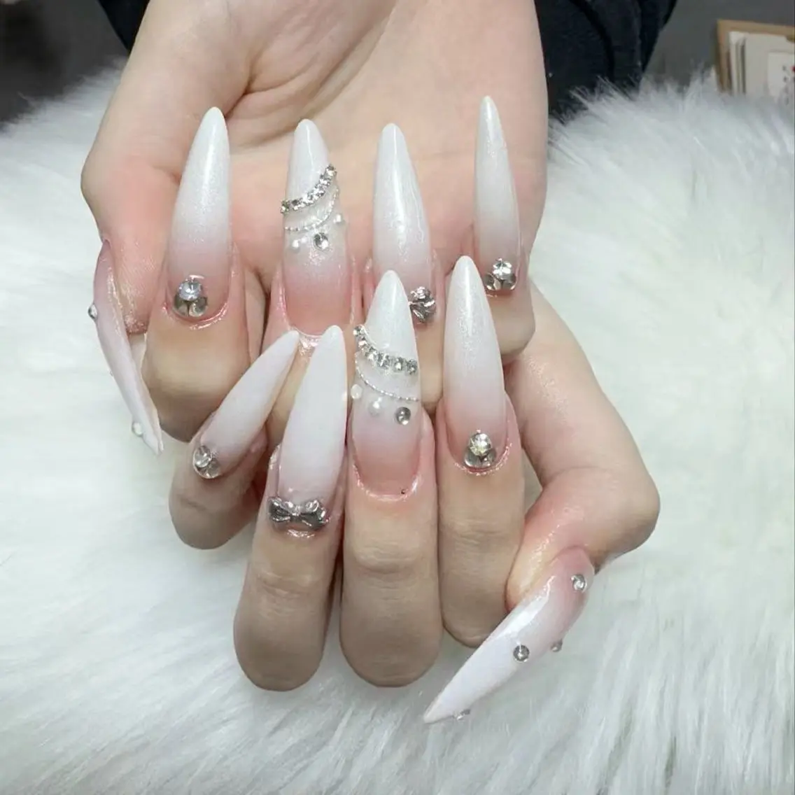 ネイル ハンドネイル 🎀nana🫧 ワンホンネイル🎀のネイルデザイン